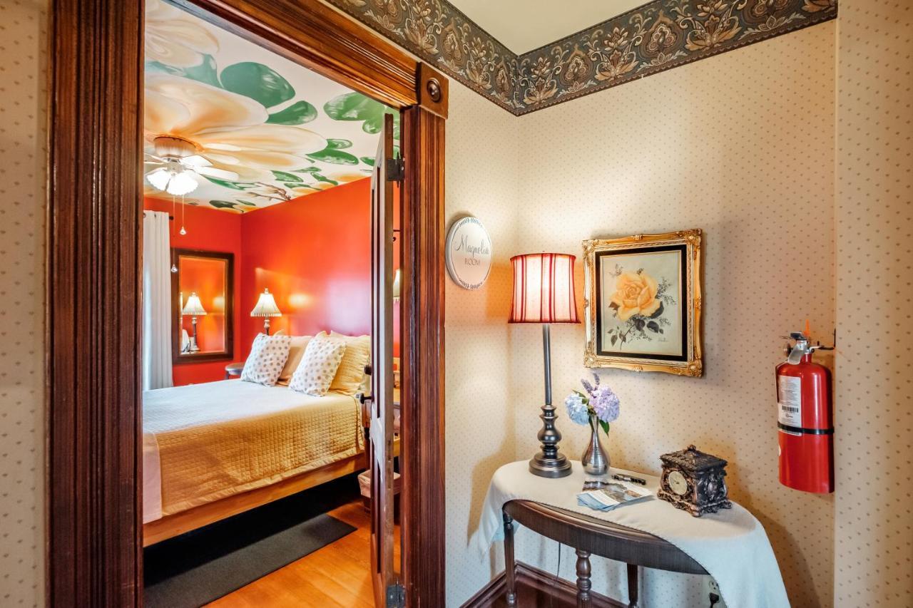 Mamere'S Guest House Monmouth Buitenkant foto