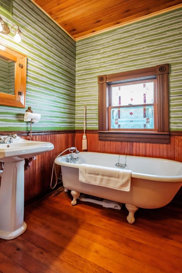 Mamere'S Guest House Monmouth Buitenkant foto